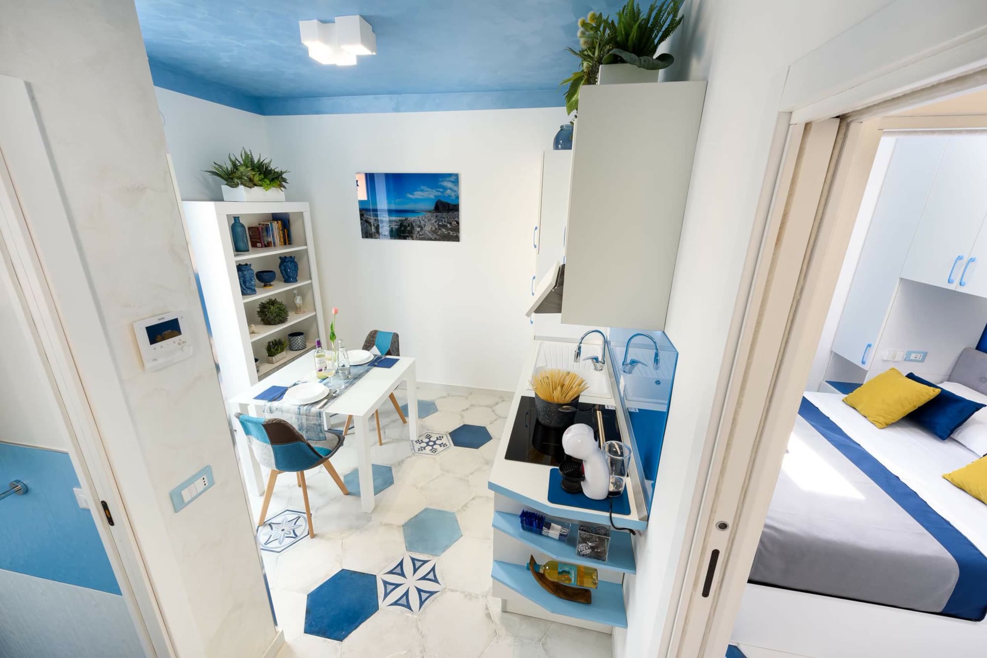 Appartamento con piscina al mare con parcheggio — foto 3