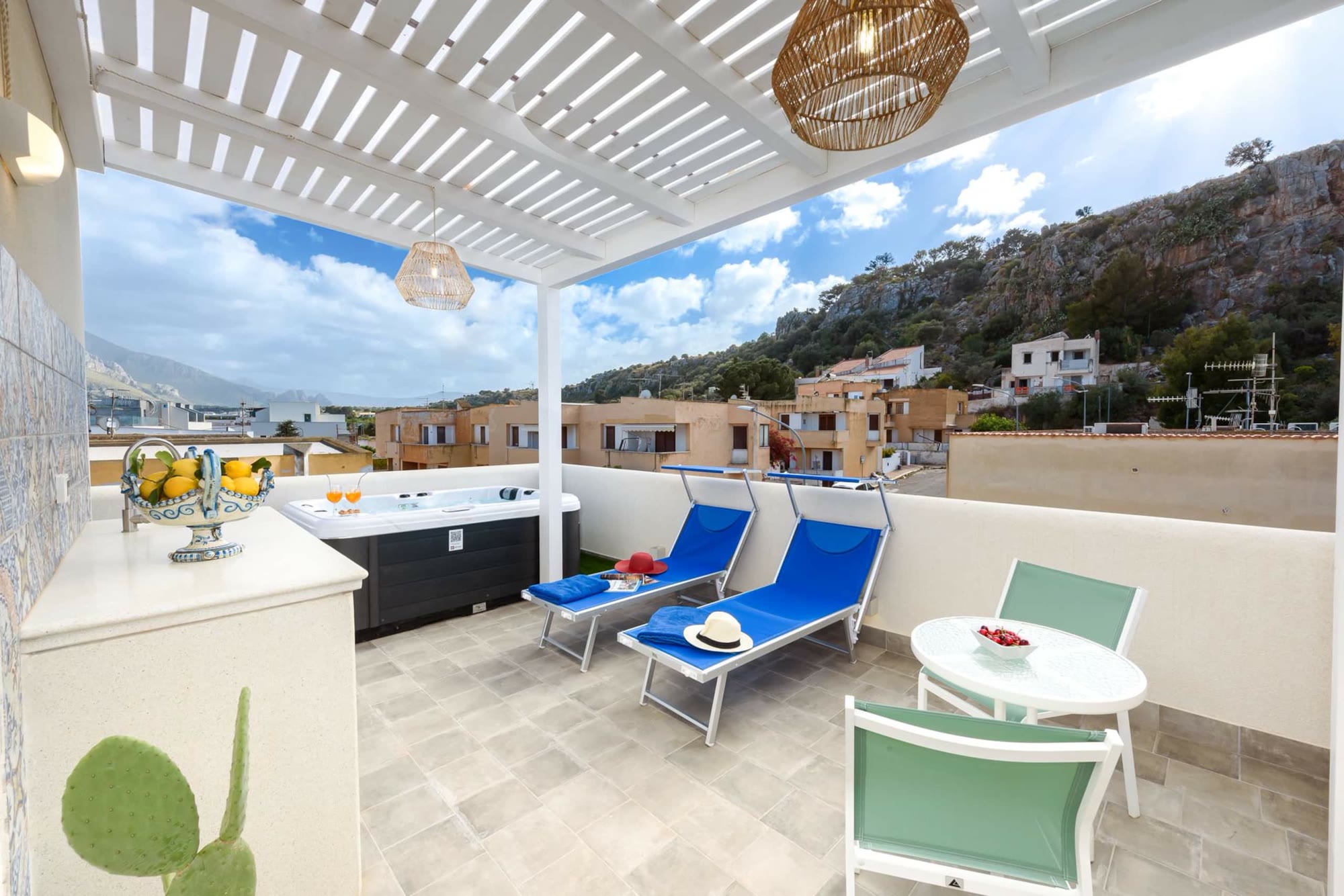 Appartamento con piscina al mare con parcheggio — foto 5