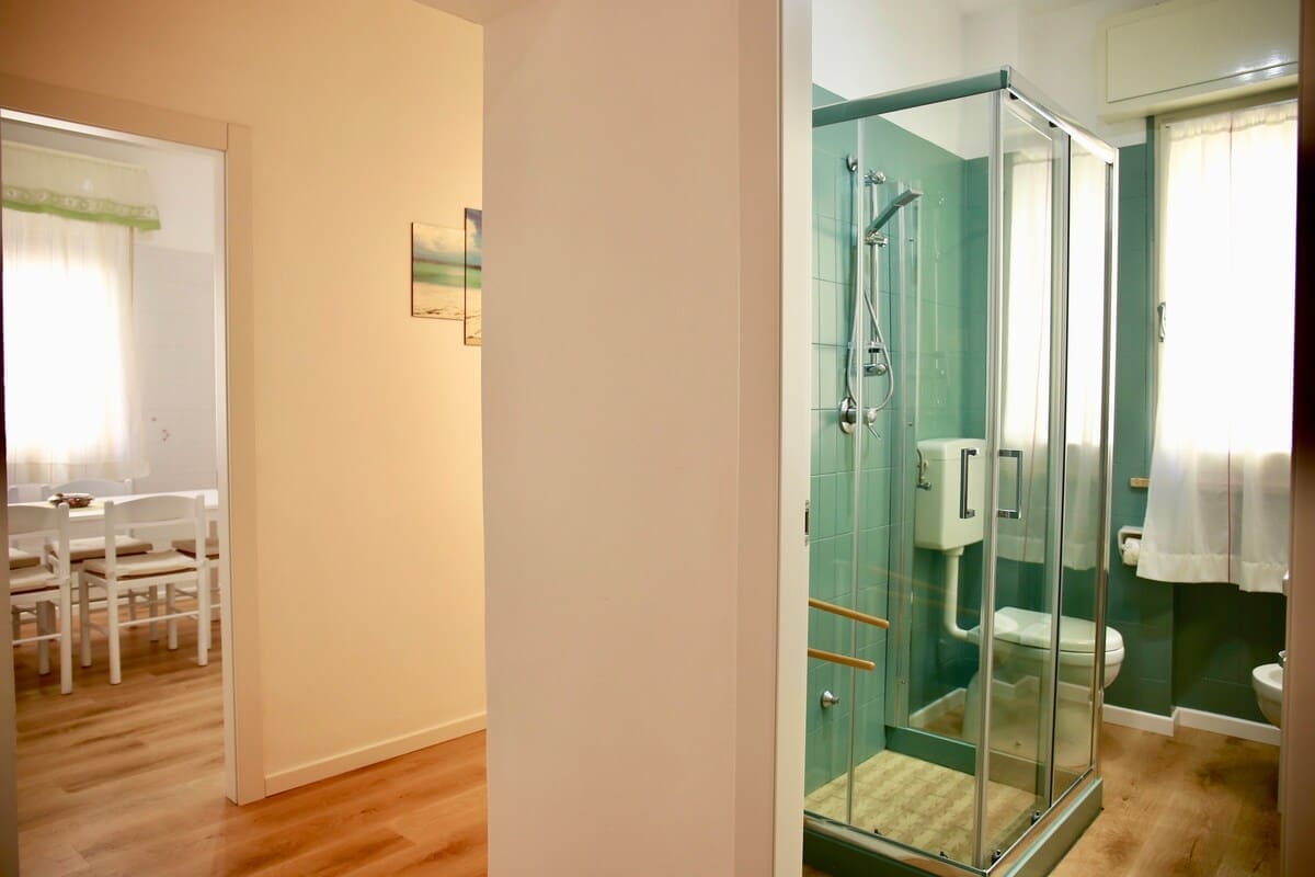 Rimini Casa Vacanze - Ampio appartamento per 8 — foto 7