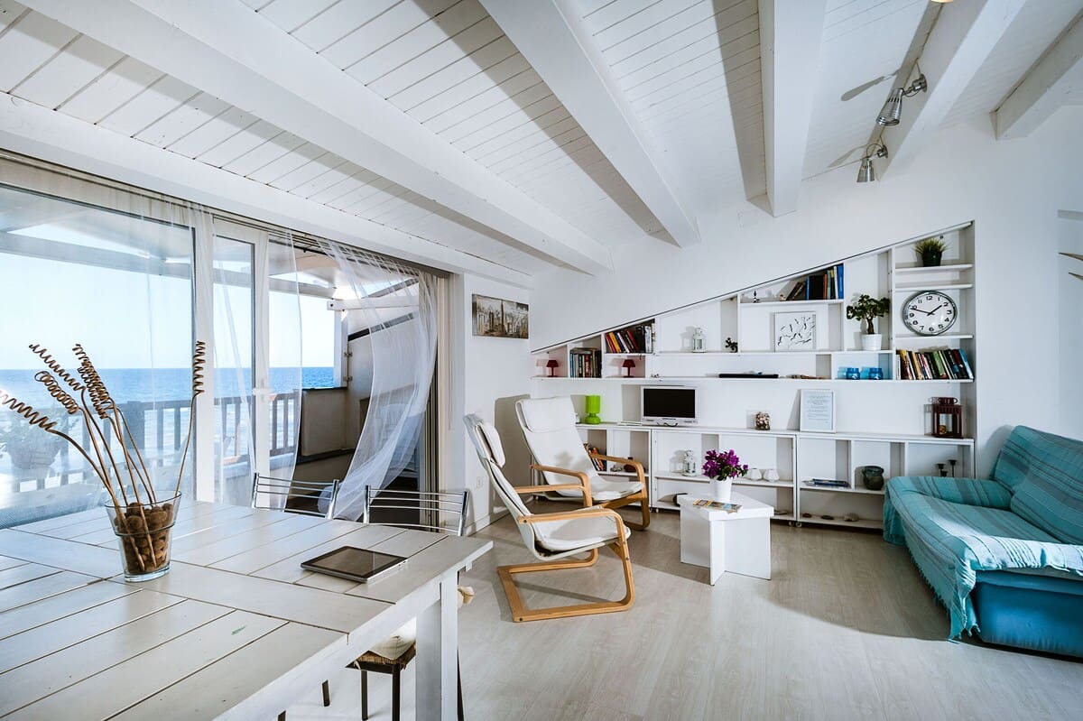 Appartamento moderno con terrazza sul mare — foto 4