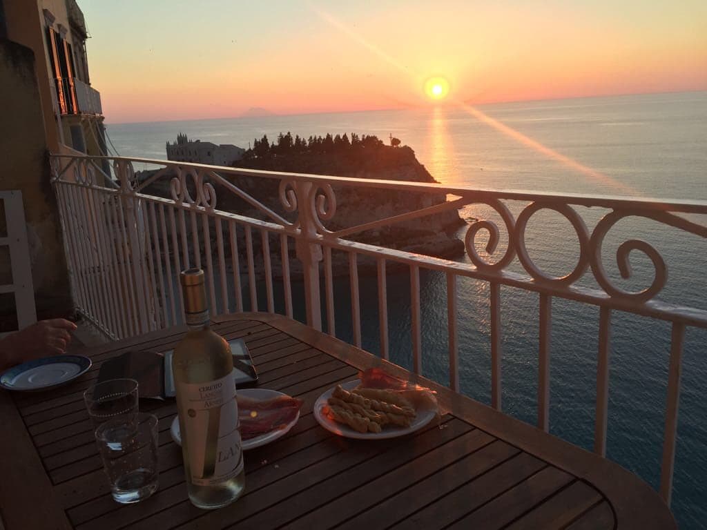 Meravigliosa casa in centro a strapiombo sul mare — foto 5