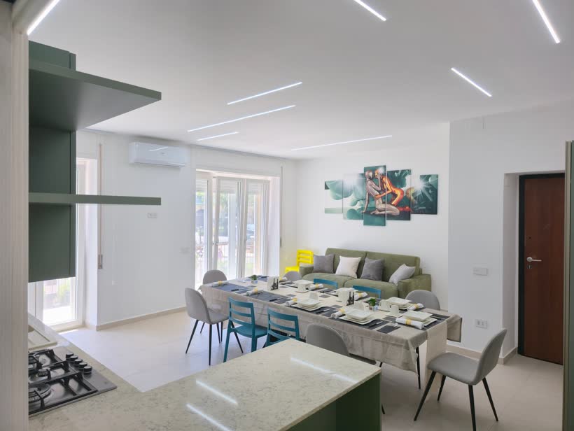 Fronte mare 4 camere • 4 bagni • Parking privato